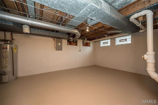 9136 Pardee Spur, St Louis, MO 63126