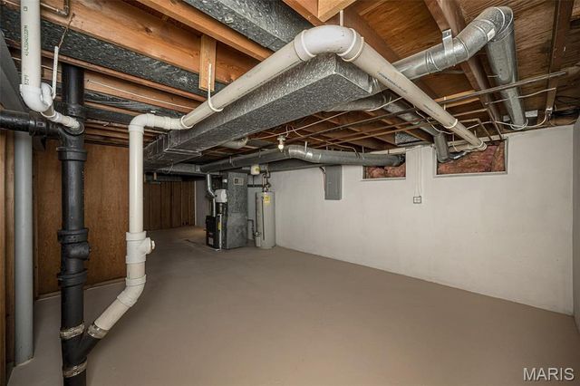 9136 Pardee Spur, St Louis, MO 63126