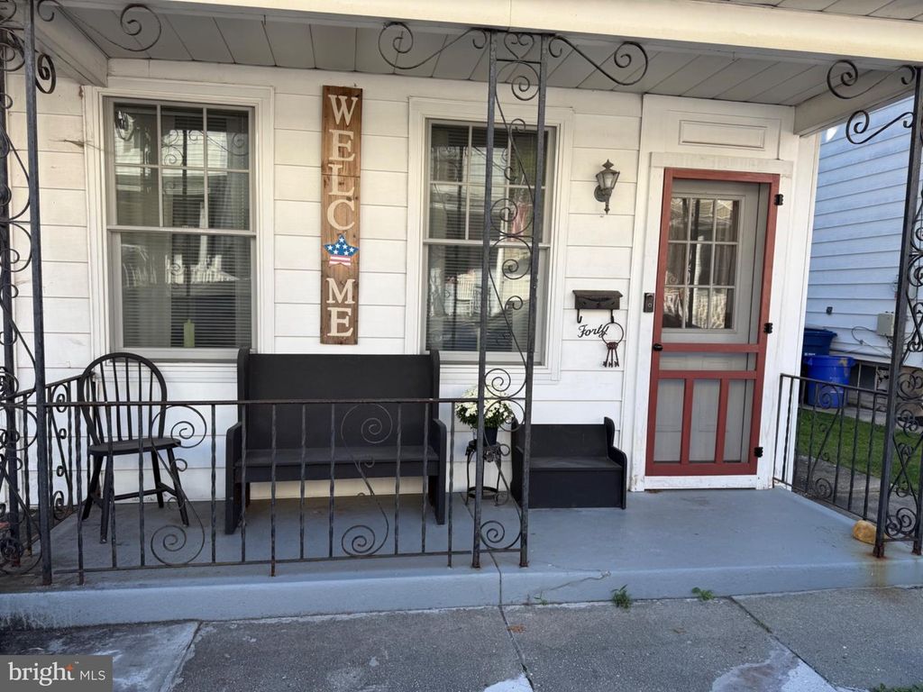 40 BRAINERD ST, MT HOLLY, NJ 08060 — exterior