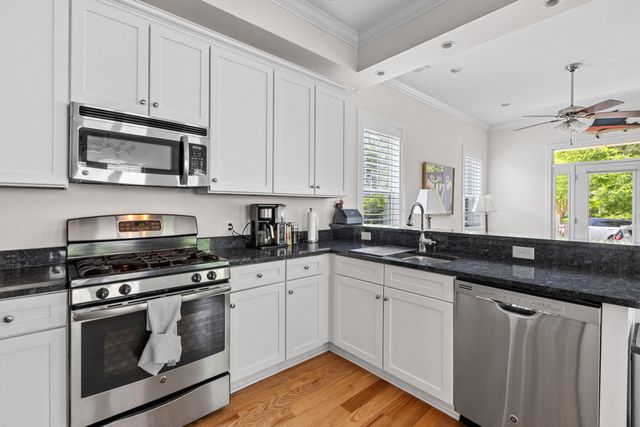 4 Saint Margaret Street, Charleston, SC 29403