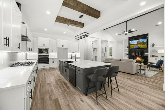 6318 Sugar Bush, Magnolia, TX 77354