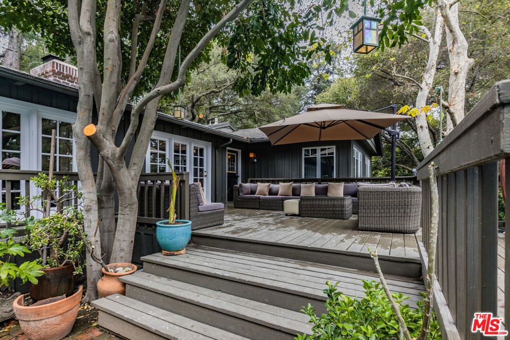 5228 Palm Drive, La Canada Flintridge, CA 91011
