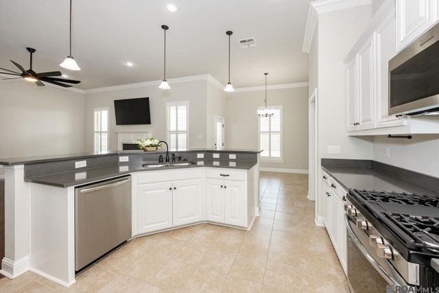 4435 Union Dr, Addis, LA 70710