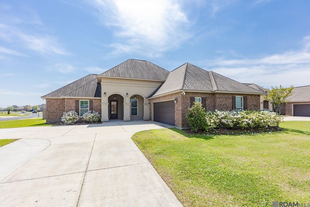 4435 Union Dr, Addis, LA 70710