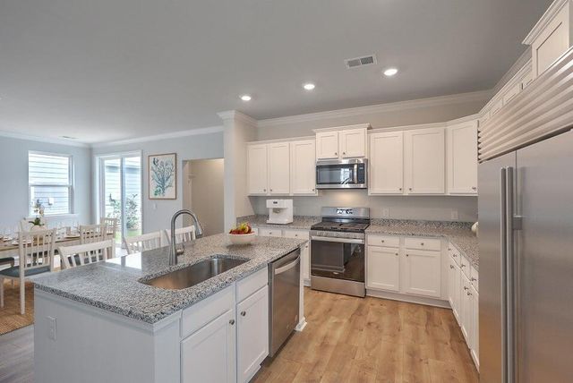 135 Brant Drive, Summerville, SC 29483