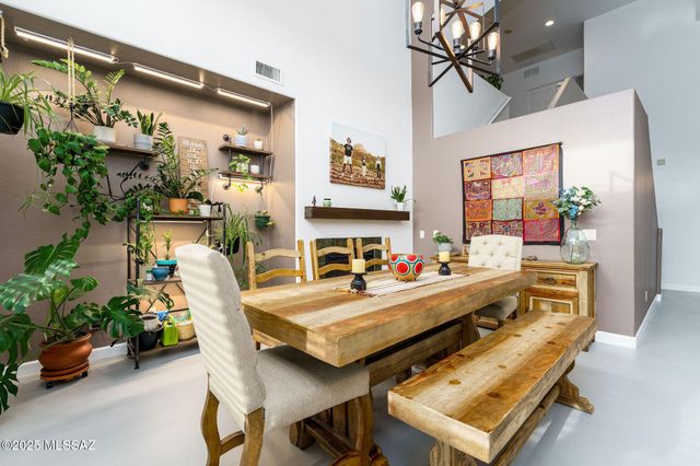 8417 N Sand Flower Road, Tucson, AZ 85743