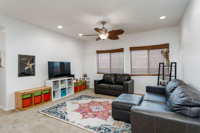 8417 N Sand Flower Road, Tucson, AZ 85743