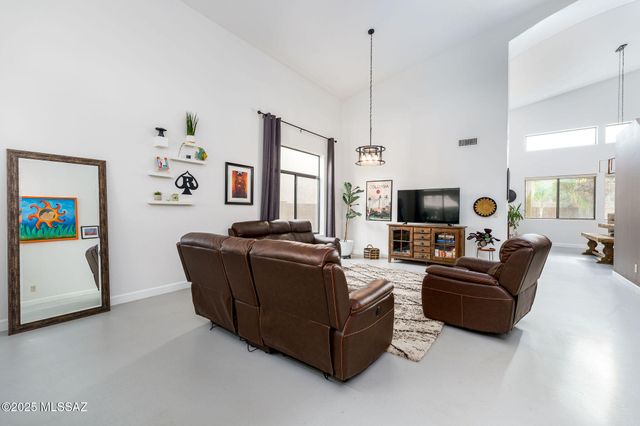 8417 N Sand Flower Road, Tucson, AZ 85743