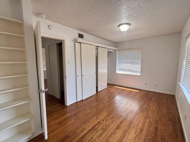 1821 Donna Street, Arlington, TX 76013