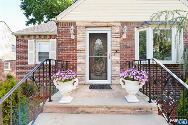 56 Dohrman Avenue, Teaneck, NJ 07666
