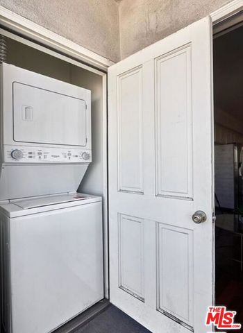 1025 Dewey Avenue 403, Los Angeles, CA 90006