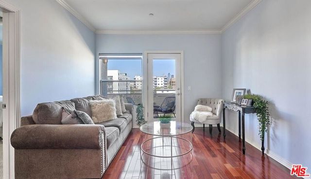 1025 Dewey Avenue 403, Los Angeles, CA 90006