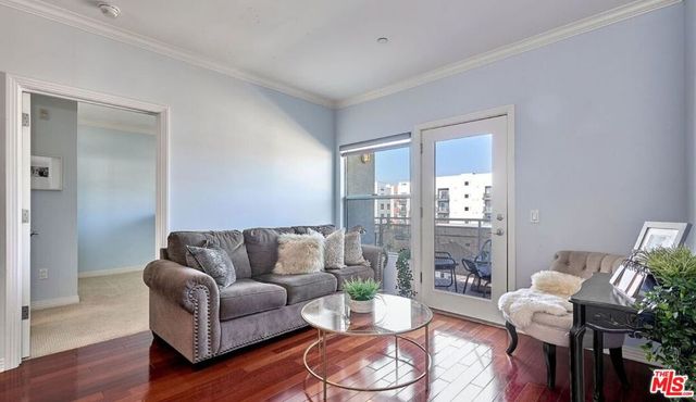 1025 Dewey Avenue 403, Los Angeles, CA 90006