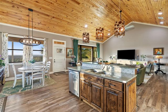 2025 Cripple Creek Stage RD, Dripping Springs, TX 78620