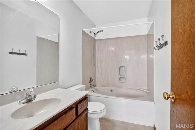 307 Shannon lane, Belleville, IL 62221