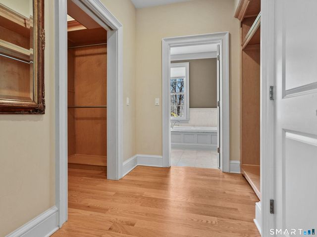15 Shire Court, Cheshire, CT 06410