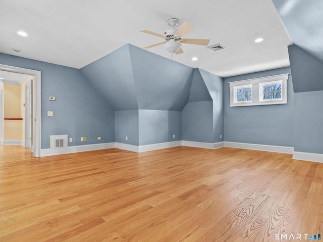 15 Shire Court, Cheshire, CT 06410