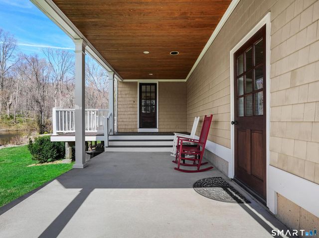 15 Shire Court, Cheshire, CT 06410