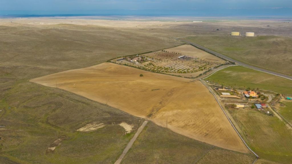 Image 11 of property listing at 61 Lot - Hwy 33, Coalinga, CA 93210