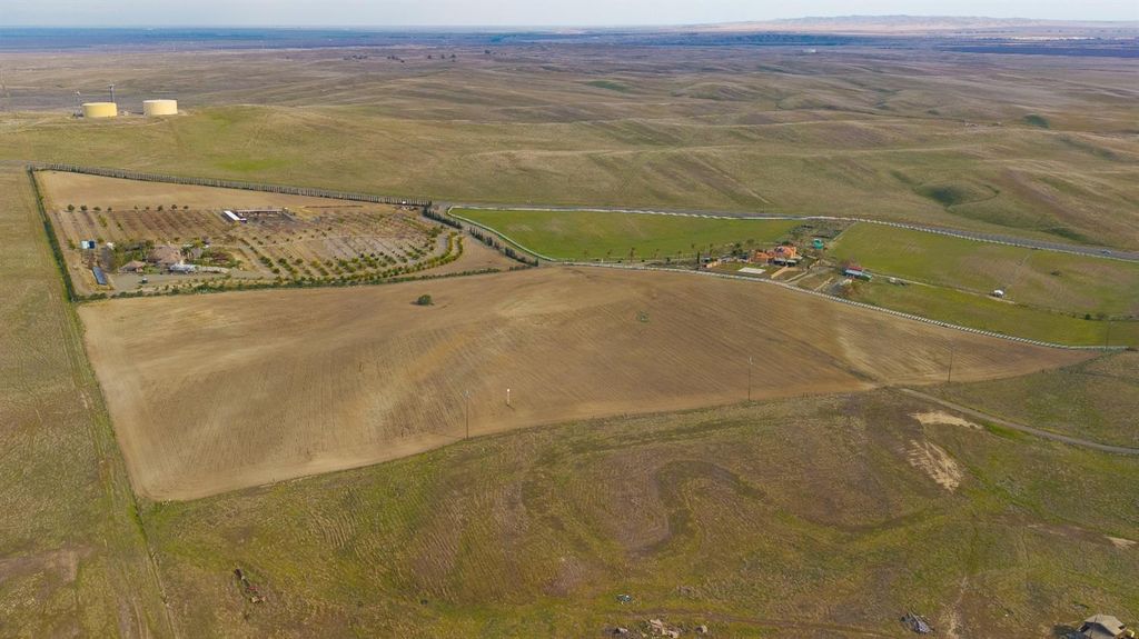 Image 16 of property listing at 61 Lot - Hwy 33, Coalinga, CA 93210