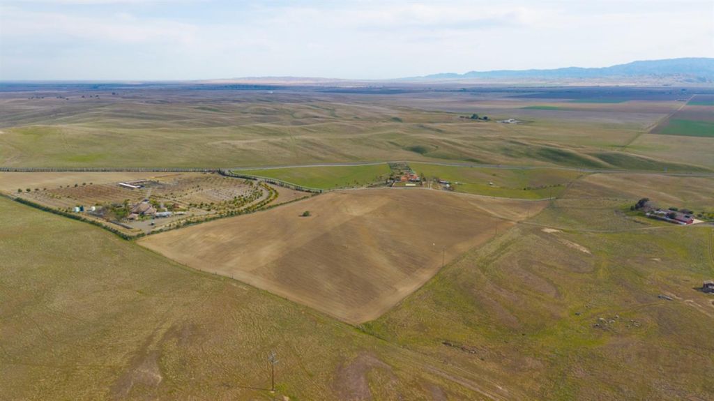 Image 21 of property listing at 61 Lot - Hwy 33, Coalinga, CA 93210