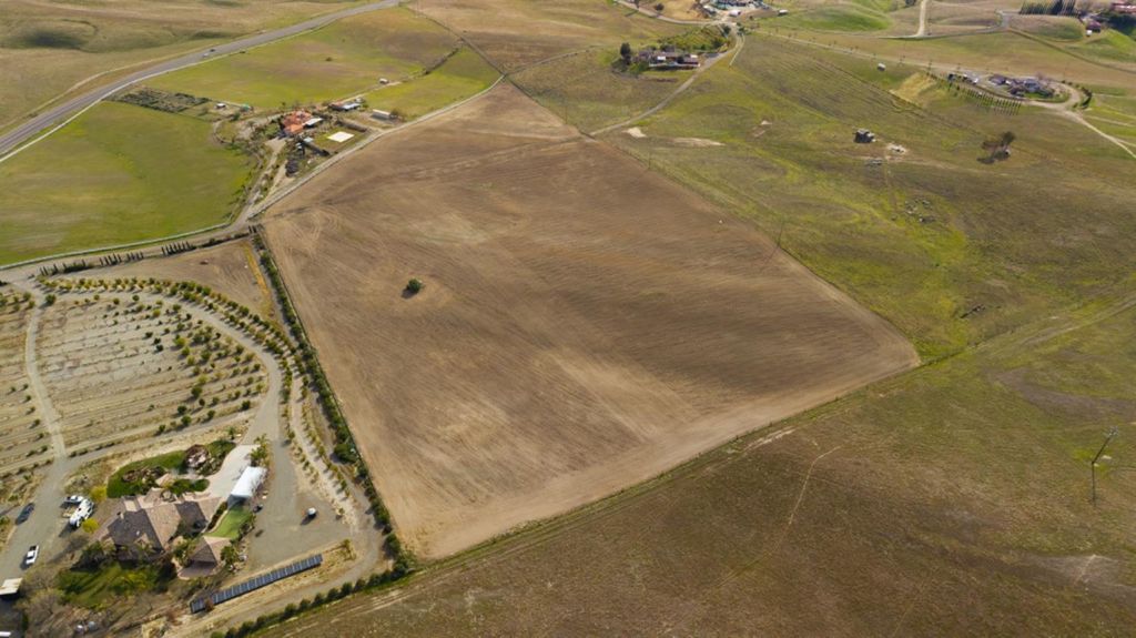 Image 6 of property listing at 61 Lot - Hwy 33, Coalinga, CA 93210