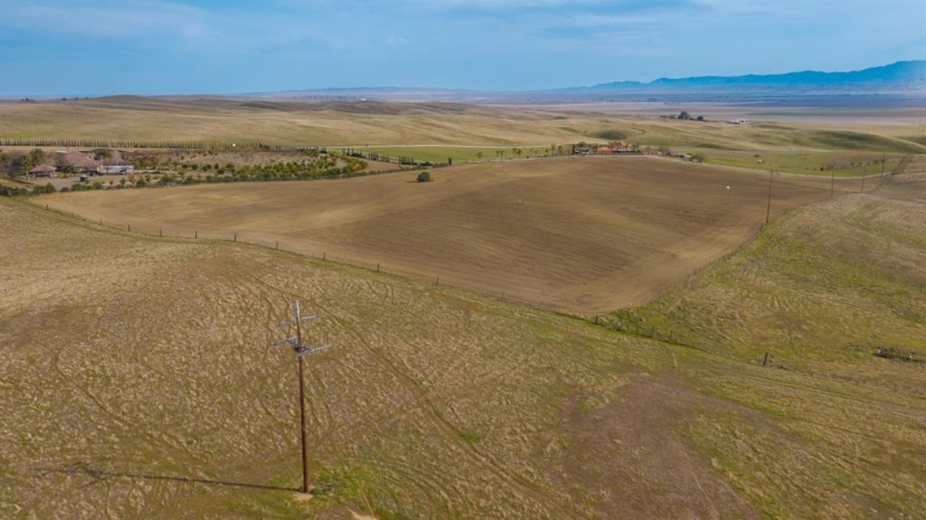 Image 8 of property listing at 61 Lot - Hwy 33, Coalinga, CA 93210