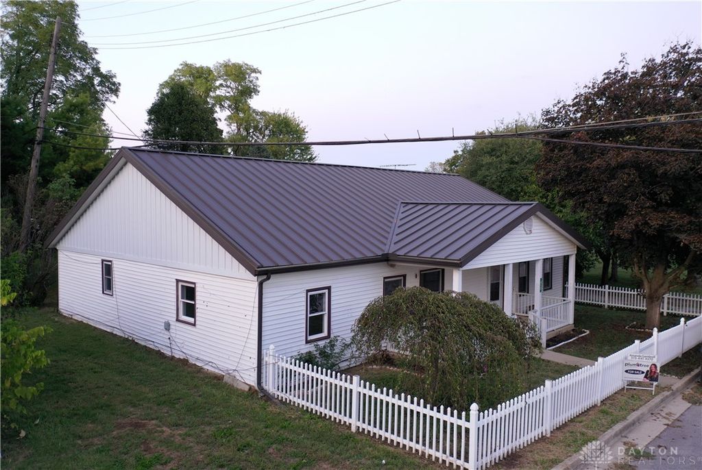 212 E 3rd Street, Lewisburg, OH 45338