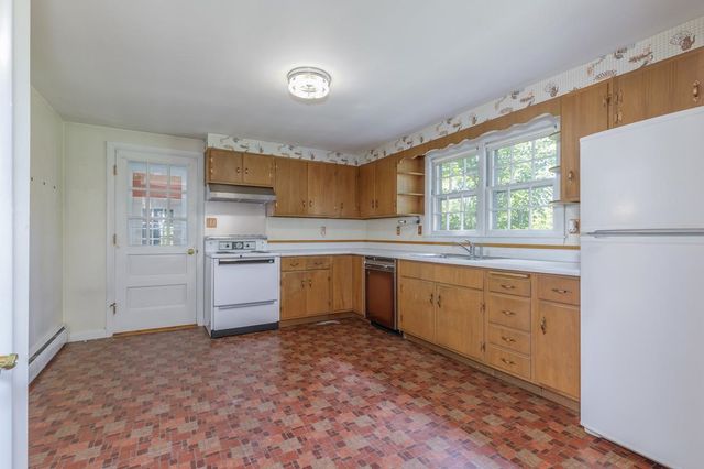 1630 Greenland Road, Portsmouth, NH 03801