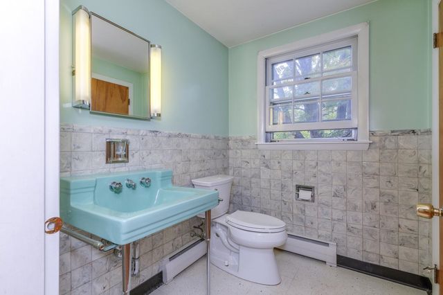 1630 Greenland Road, Portsmouth, NH 03801