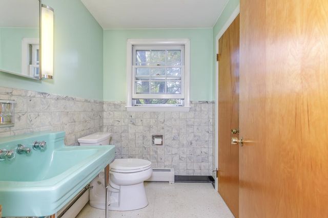 1630 Greenland Road, Portsmouth, NH 03801