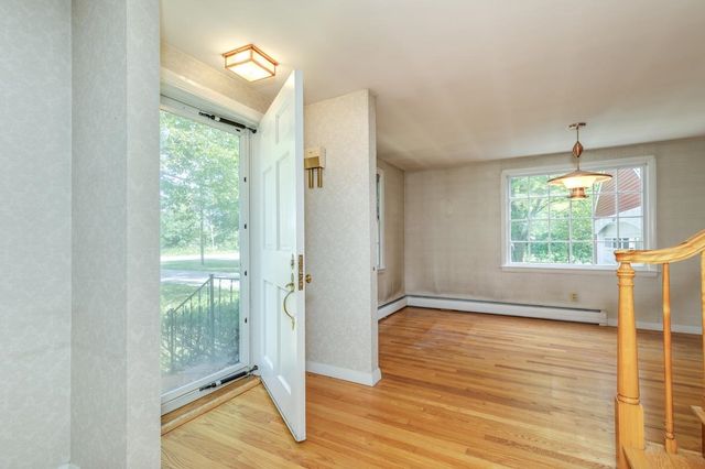 1630 Greenland Road, Portsmouth, NH 03801