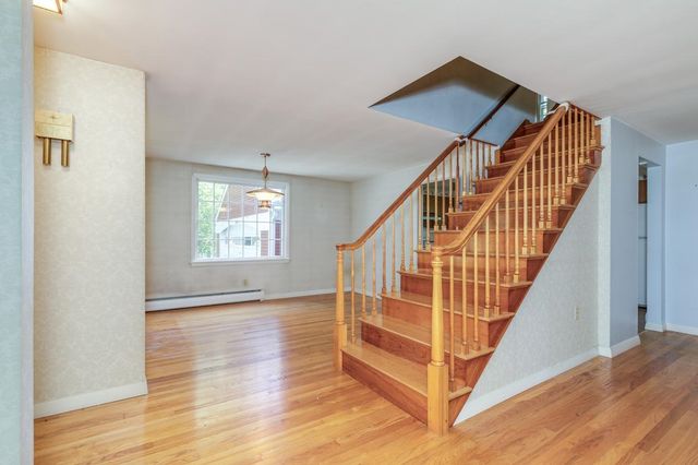 1630 Greenland Road, Portsmouth, NH 03801