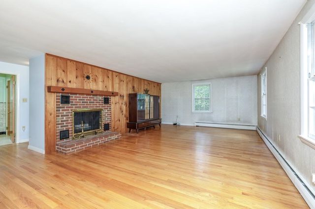 1630 Greenland Road, Portsmouth, NH 03801