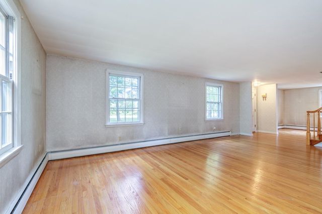 1630 Greenland Road, Portsmouth, NH 03801
