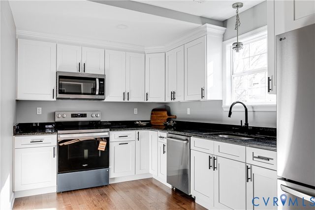 205 N 12th Ave, Hopewell, VA 23860