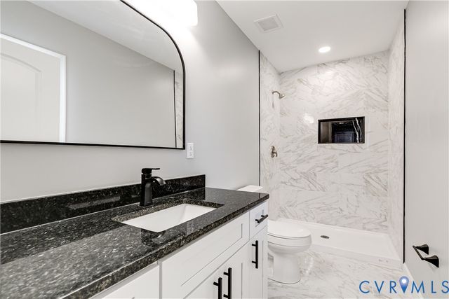 205 N 12th Ave, Hopewell, VA 23860