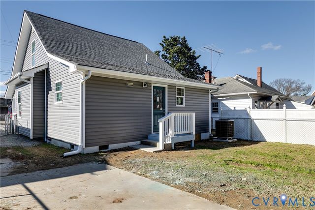 205 N 12th Ave, Hopewell, VA 23860