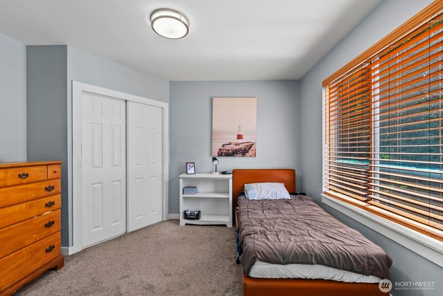 18505 68th Street E, Bonney Lake, WA 98391