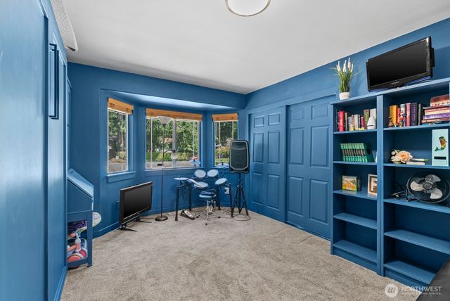 18505 68th Street E, Bonney Lake, WA 98391