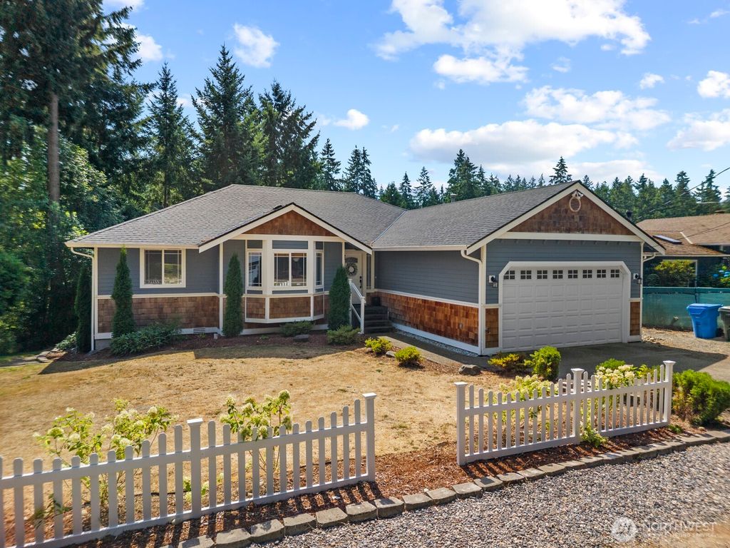 18505 68th Street E, Bonney Lake, WA 98391