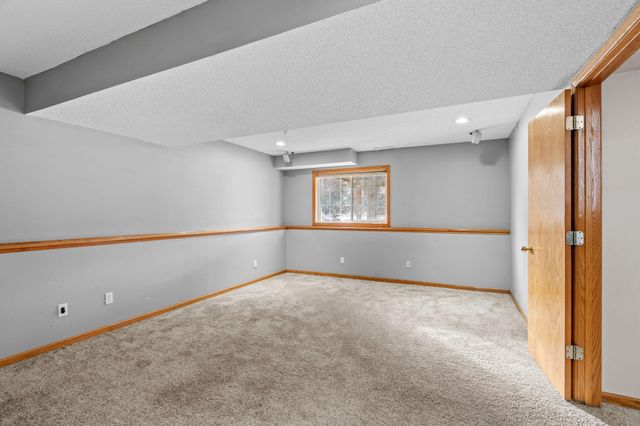 950 Herbert Street, Jordan, MN 55352