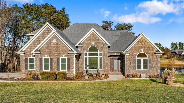 7500 Bethel View Court, Oak Ridge, NC 27310