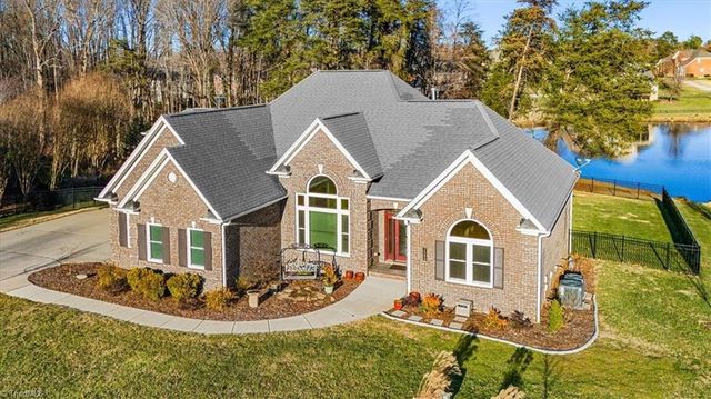 7500 Bethel View Court, Oak Ridge, NC 27310