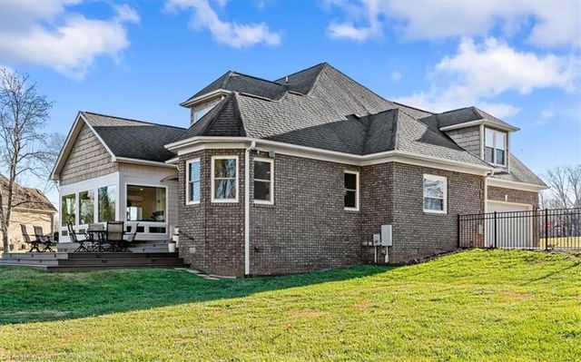 7500 Bethel View Court, Oak Ridge, NC 27310