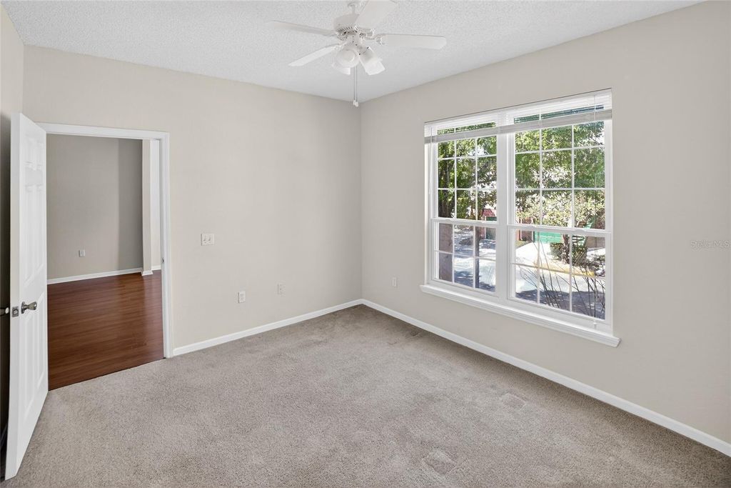 Image 18 of property listing at 13015 PLANTATION PARK CIRCLE 1024, Orlando, FL 32821