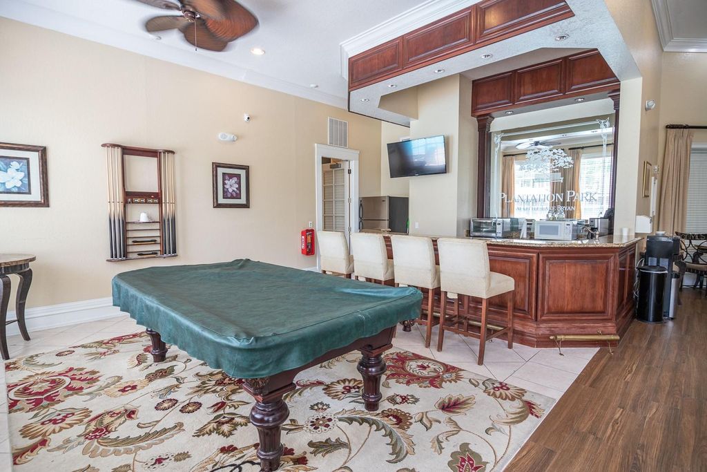 Image 35 of property listing at 13015 PLANTATION PARK CIRCLE 1024, Orlando, FL 32821