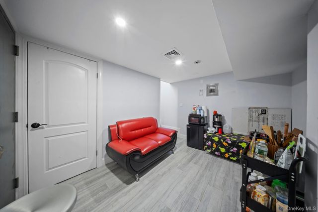 22008 145th Ave Springfield Gardens, Springfield Gardens, NY 11413