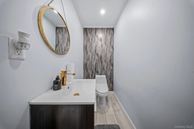 22008 145th Ave Springfield Gardens, Springfield Gardens, NY 11413