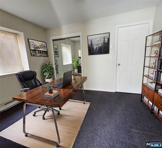 195 3rd Avenue, Westwood, NJ 07675